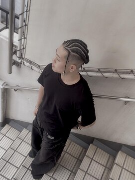 フランクスバーバーザスタンド(Frank’s barber the stand) デザインコーンロウスタイルＡ