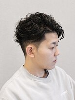 スター(STAR)&nbsp;フェード×ニュアンスパーマ｜清潔感ヘア
