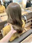 ヘーゼルベージュ