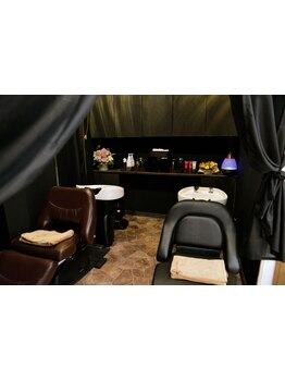 極上のヘッドスパに思わずウトウトしてしまう！！ユメシャンプーで日々の疲れを癒し、贅沢なスパタイムを..