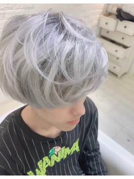 ウーロス(uros.) ホワイトシルバー