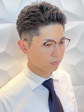 銀座マツナガ 浅草店 アイロンパーマ　ビジネスアップバング ツーブロック　　73分け