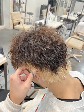 バース バイ ハピネス(BIRTH by happiness) ツイストスパイラルパーマツイストパーマメンズマッシュパーマ