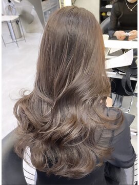 ロンドアヴァントゥス 池袋(Lond aventus) くすみグレー/レイヤーカット/韓国風巻き/髪質改善/池袋