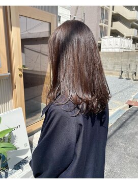 ライト(LIGHT) 【柔らかなレイヤー＆艶グレージュカラー】