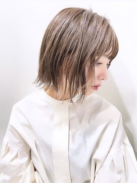 ネオリーブカフ 鶴ヶ峰店(Neolive caff) 切りっぱなしボブ×さりげなハイライト×ラベンダーベージュ