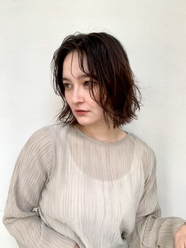 エテバイリリア(ete by LILIA.) ゆるふわミディ