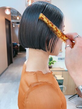 シビバイレボ(CIBI by revo) 地毛風カラー/ナチュラルレイヤーカット/ショートボブ[船橋]