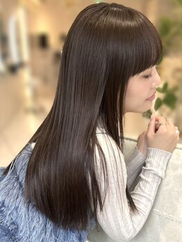 エヌ 大阪梅田店(enu)の写真/【大阪梅田駅徒歩5分】髪の芯からの潤いを与え、艶感のある美しいシルエットに*【髪質改善/縮毛矯正/韓国】