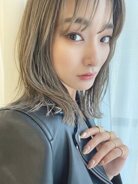 ミオリィ(meoli) 【meoli】外ハネくびれダブルカラー