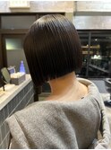 外ハネボブホワイトブロンドイメチェン美髪ワイドバング髪質改善
