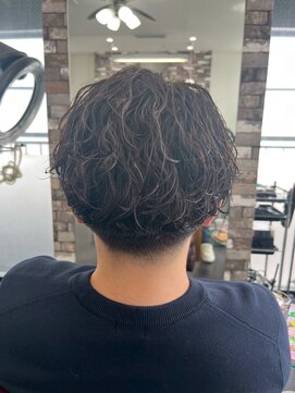 ヘアーメイク ロージー 北18条店(HAIR MAKE ROSY) 波巻きツイストスパイラルパーマツーブロック刈り上げ