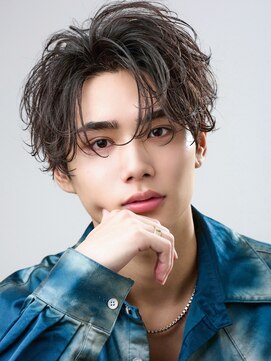 オーシャントーキョー(OCEAN TOKYO) 【大人の色気】スパイラルパーマセンターパート