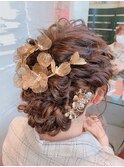 特別な日を彩る華やかアレンジ。