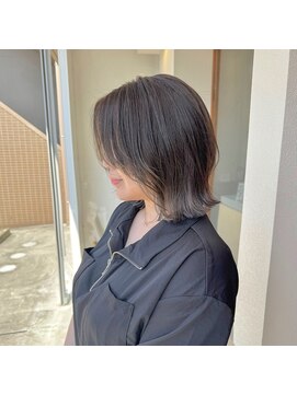 ヒイロ(hiilo.) 【hiilo.】グレージュカラー/レイヤーボブ