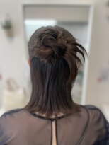 ホワイト 東京新宿店(White) カチモリハーフアップ