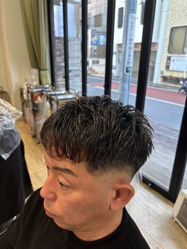 ローグ(Logue) フェザーショート