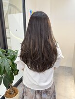 エブリ(evri)&nbsp;レイヤーカット　レイヤー　カット　ロングレイヤー　前髪カット