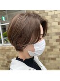 ナチュラルグレージュ×丸みショート
