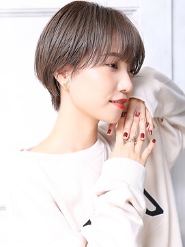 クラッチ 名古屋(CLUTCH) 大人可愛い小顔ツヤ髪ツヤ感前下がりショートボブA10