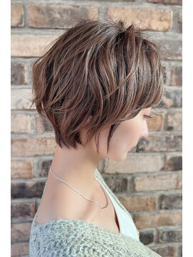 リークフー(Ree cu fuu) 10代20代30代40代50代前髪　王道ショートボブ　藤沢