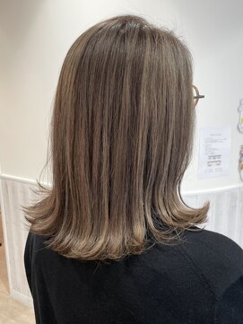 ネオリーブソラ 相模大野店(Neolive sola) やわらかベージュ/白髪ぼかしハイライト