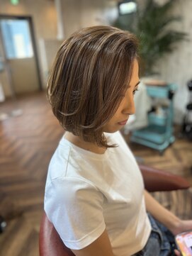 ダイ(DAI) ストレートボブ