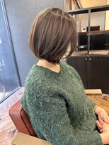 ウニレ バイ センス(unire by sense)&nbsp;【飾磨/姫路】白髪ぼかしハイライトで作るボブスタイル