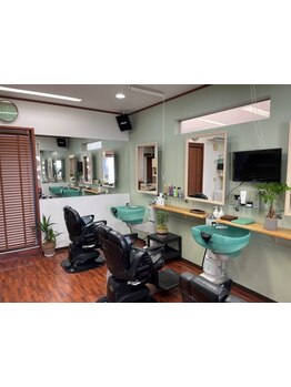 通いやすい価格とアットホームな雰囲気が◎髪の悩みやこだわりをしっかり理解してから施術してくれる♪