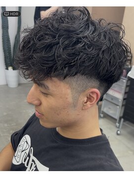 アンバー(UMBER) 無造作パーマ