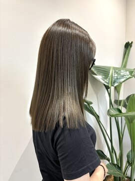 ソワ 錦糸町(soi) 切りっぱなし/ミディアム/オリーブカラー/錦糸町