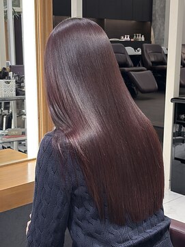 ザザ ZA/ZA 神楽坂 艶髪ボルドー　神楽坂美容室