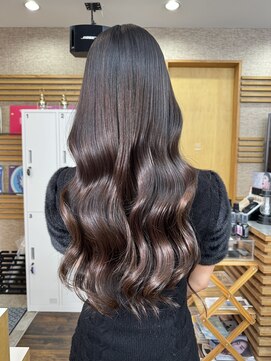 ヘアーメイク ダンス(hair make DANCE) 韓国っぽロングは艶感がポイント｜自然に馴染むプルエクステ