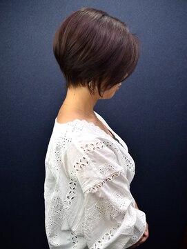ヘアスタジオヘーフリヒ(HAIR STUDIO HoFLICH) 【大人の洗練されたボブ】