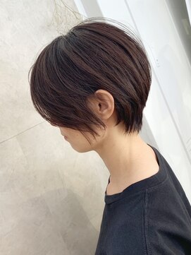 アヴァロン(AVALON) 大人の小顔シンプルショート×イルミナショコラベージュ