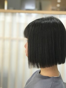 ヘアヴェローチェ(hair-veloce) 切りっぱなしボブ★ストレー＾トラインで毛先軽め