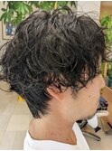 メンズのナチュラルパーマスタイル
