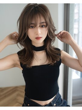 サードバイローラン(THiRD by ROULAND) 大人ガーリーモードチョコレートレイヤーカット小顔カットくびれ