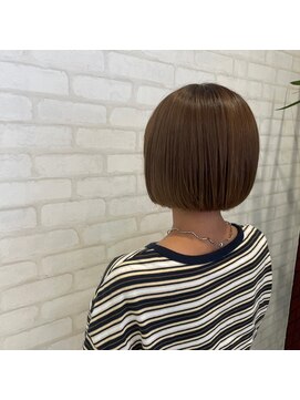 ビス ヘア アンド ビューティー 西新井店(Vis Hair&Beauty) 20代30代大人可愛い小顔ショート丸みボブ