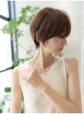 大人かわいい似合わせカットショートヘアシースルーバング小顔