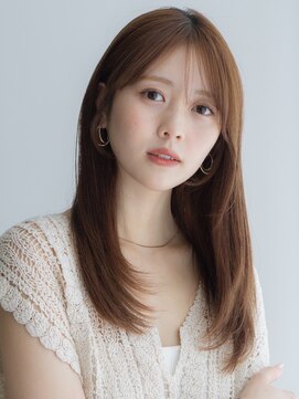 ガーデンヨコハマエスト(GARDEN YOKOHAMA est) セミディ　セミロング　レイヤー　シアーカラー　ベージュ