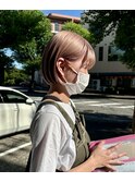 ピンクグレージュ