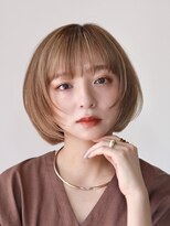 シスタ(SISTA)&nbsp;ハイトーンフェイスレイヤーボブ内巻き顎ラインボブ【自由が丘】