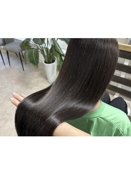 独自の縮毛矯正＆髪質改善トリートメントで過去最高の美髪を実現☆