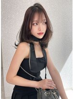 リリー(Lilley)&nbsp;くすみベージュ×姫カットレイヤー×韓国風巻き【ayana】