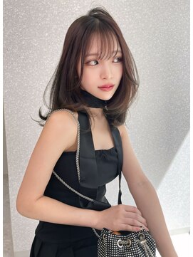 リリー(Lilley) くすみベージュ×姫カットレイヤー×韓国風巻き【ayana】