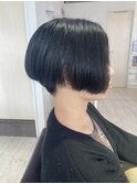 刈り上げ女子×前下がりショート×多毛さん向けスタイル