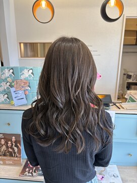 アストレアバイセレーネ(ASTRAEA by Selene) 透明感抜群　ash color