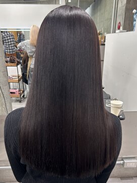 ウェーリング(Welring) 酸性ストレートカラーカット