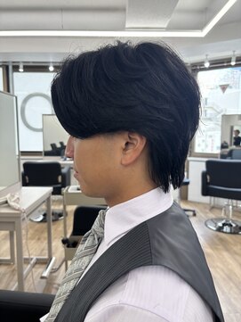 アイトーキョープラスシー 横浜(AI TOKYO+Sea) MEN’S横浜/センターパート/フェザーパーマ/毛流れパーマ/高島町